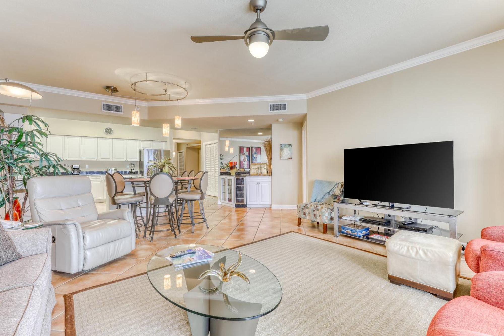 Admirals Quarters Villa Orange Beach Room photo