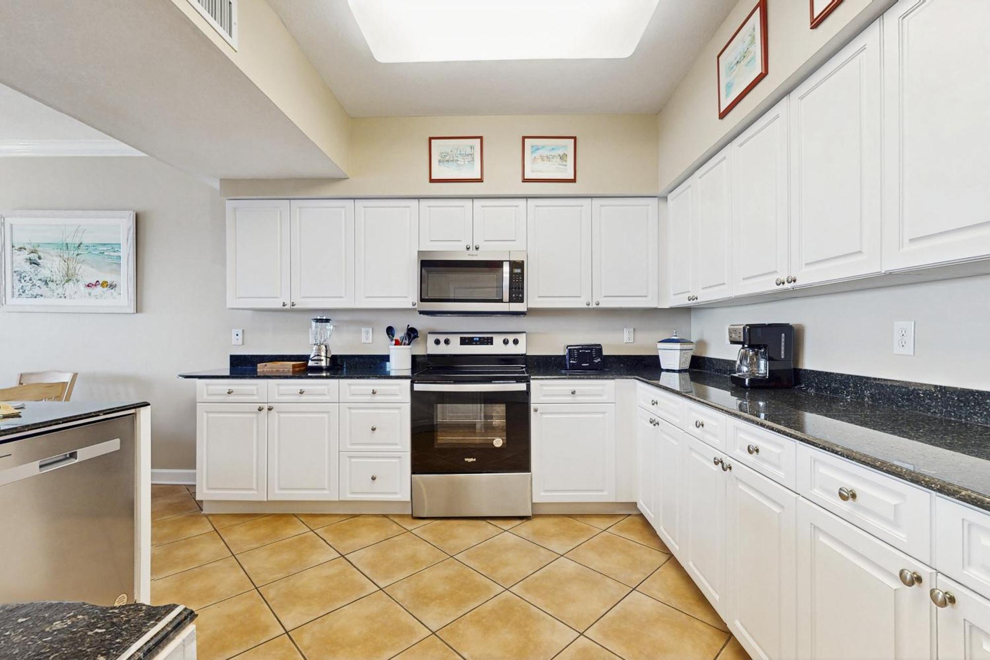 Admirals Quarters Villa Orange Beach Room photo